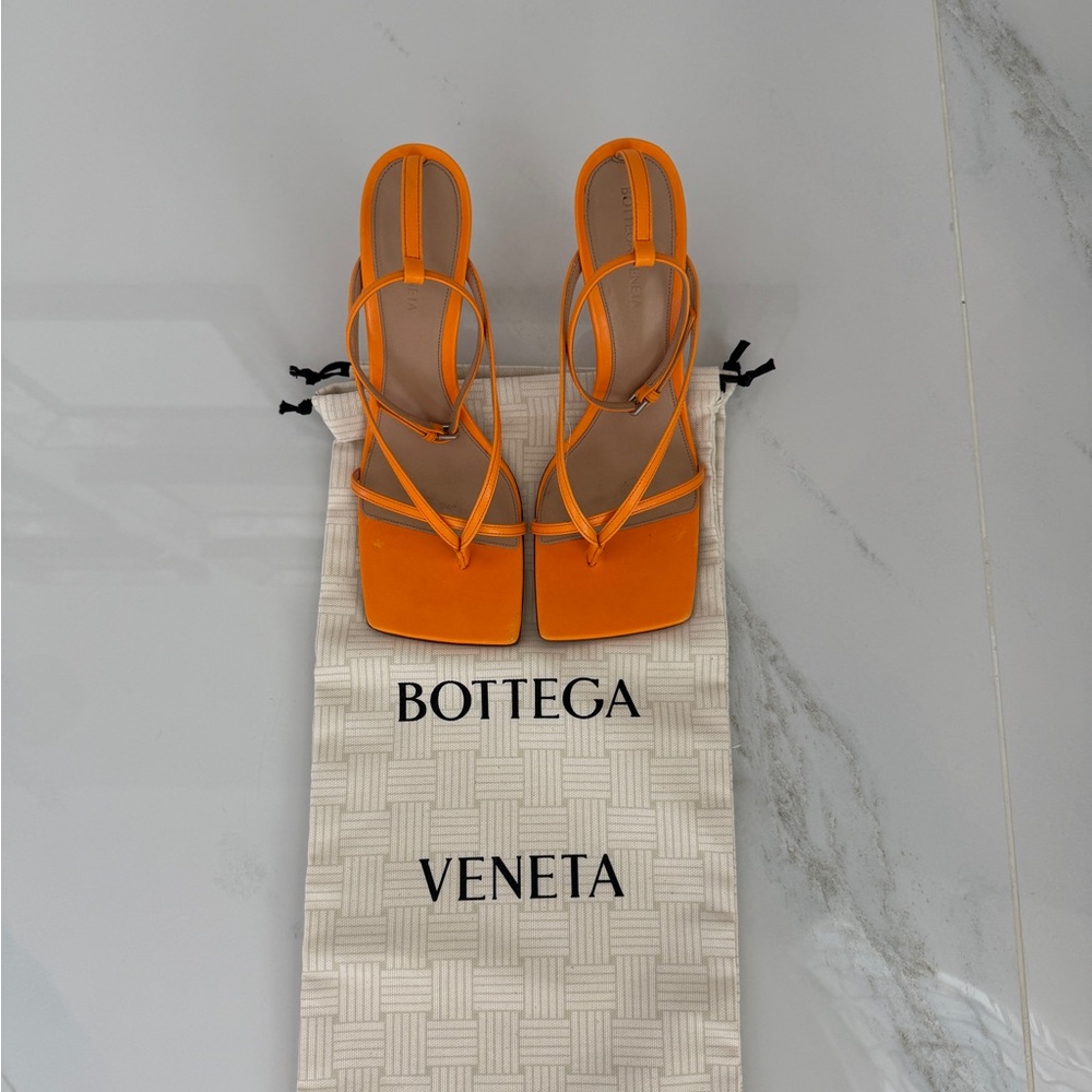 Bottega Veneta Vibrant Orange Square-Toe Strappy Slingbacks